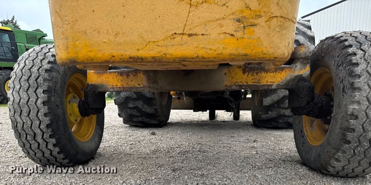 image for item DJ9704 1976 John Deere 480B forklift