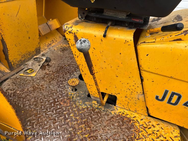 image for item DJ9704 1976 John Deere 480B forklift