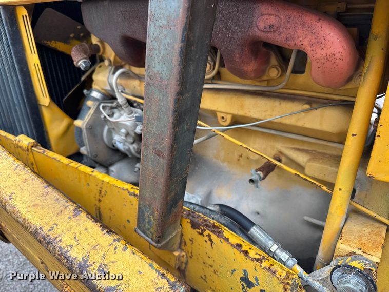 image for item DJ9704 1976 John Deere 480B forklift