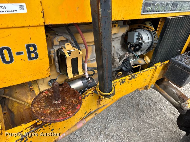 image for item DJ9704 1976 John Deere 480B forklift