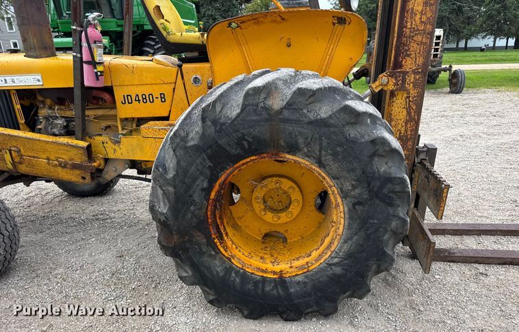 image for item DJ9704 1976 John Deere 480B forklift