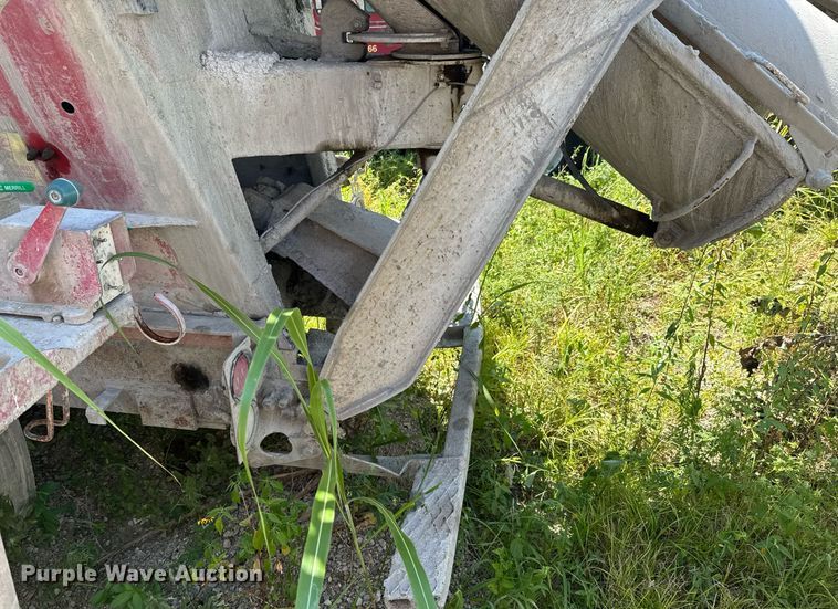 image for item DK0000 2005 Kenworth W900 ready mix truck