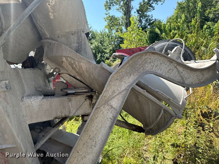 image for item DK0000 2005 Kenworth W900 ready mix truck