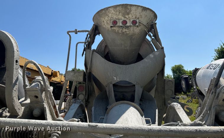 image for item DK0000 2005 Kenworth W900 ready mix truck