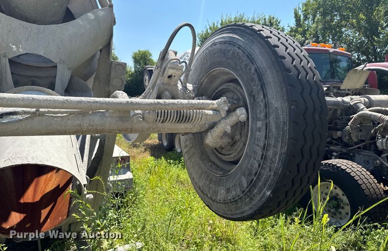 image for item DK0000 2005 Kenworth W900 ready mix truck