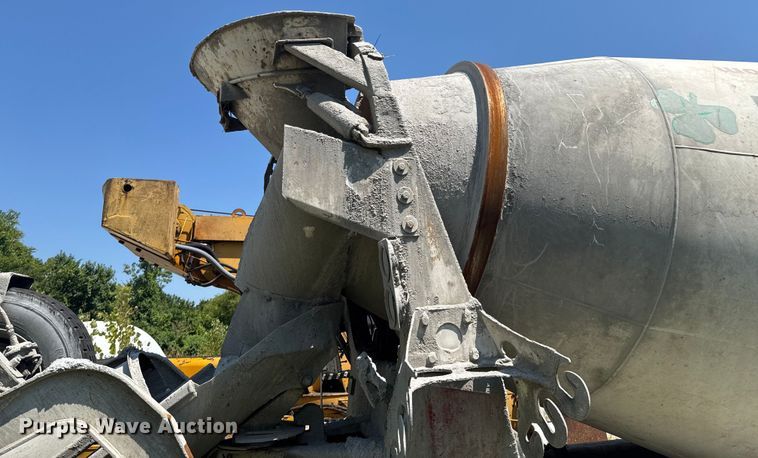 image for item DK0000 2005 Kenworth W900 ready mix truck