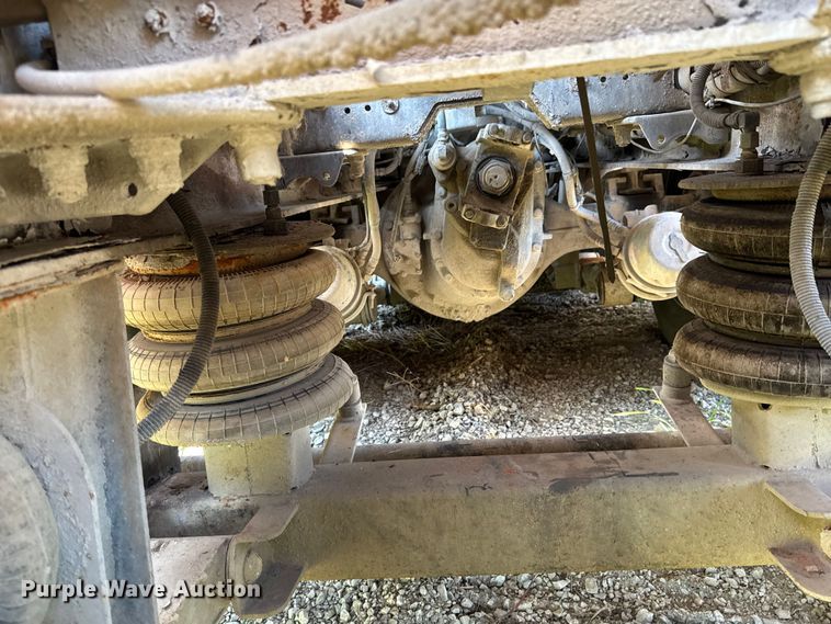 image for item DK0000 2005 Kenworth W900 ready mix truck