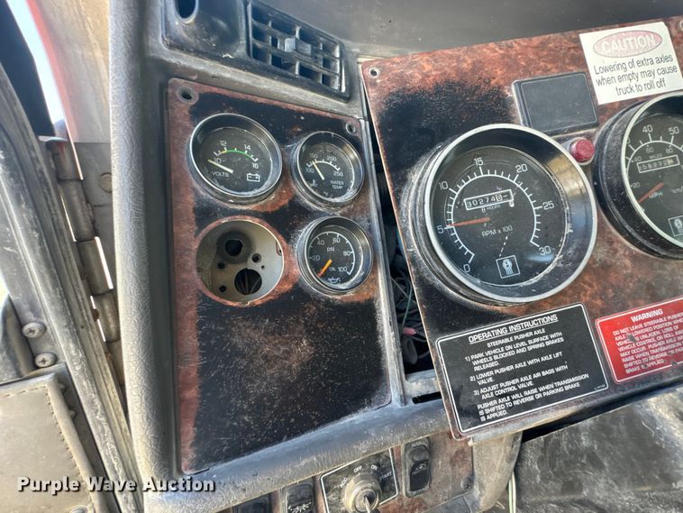 image for item DK0000 2005 Kenworth W900 ready mix truck