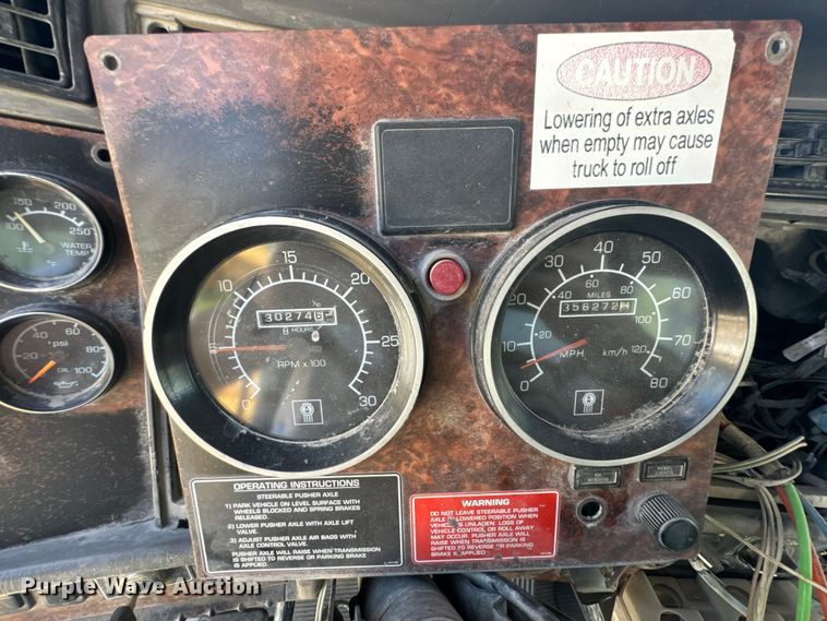 image for item DK0000 2005 Kenworth W900 ready mix truck