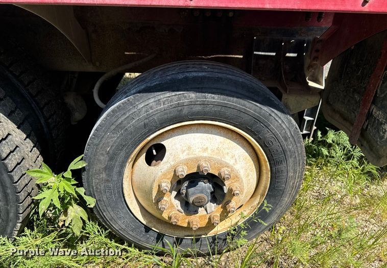 image for item DK0000 2005 Kenworth W900 ready mix truck