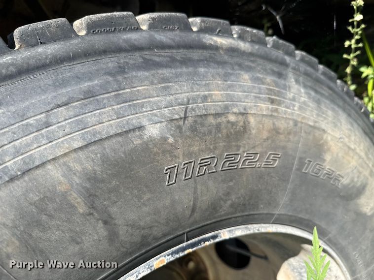 image for item DK0000 2005 Kenworth W900 ready mix truck