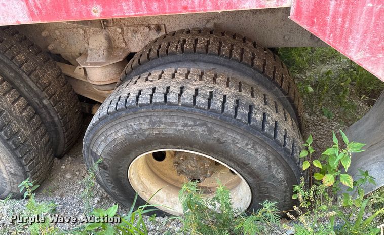 image for item DK0000 2005 Kenworth W900 ready mix truck