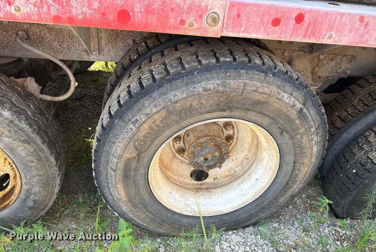 image for item DK0000 2005 Kenworth W900 ready mix truck