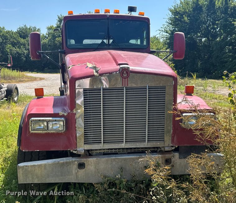 image for item DK0001 2005 Kenworth W900 ready mix truck