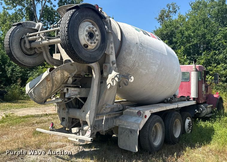 image for item DK0001 2005 Kenworth W900 ready mix truck