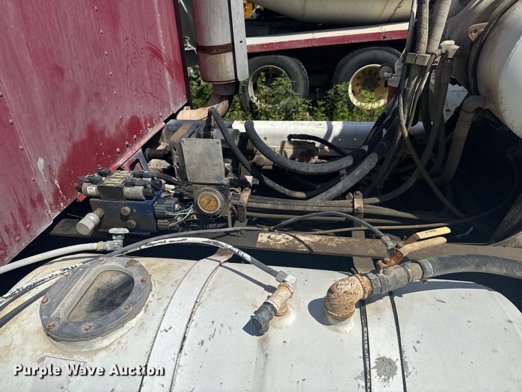 image for item DK0001 2005 Kenworth W900 ready mix truck