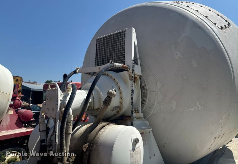 image for item DK0001 2005 Kenworth W900 ready mix truck