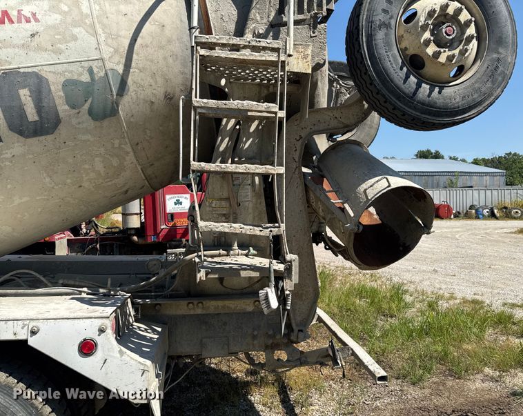 image for item DK0001 2005 Kenworth W900 ready mix truck