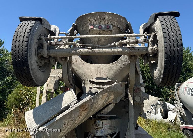 image for item DK0001 2005 Kenworth W900 ready mix truck