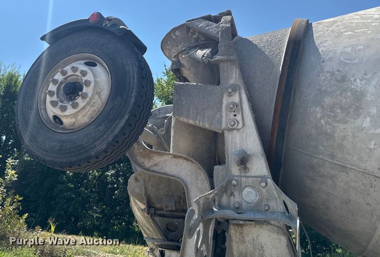 image for item DK0001 2005 Kenworth W900 ready mix truck