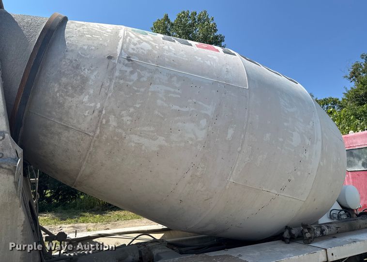 image for item DK0001 2005 Kenworth W900 ready mix truck