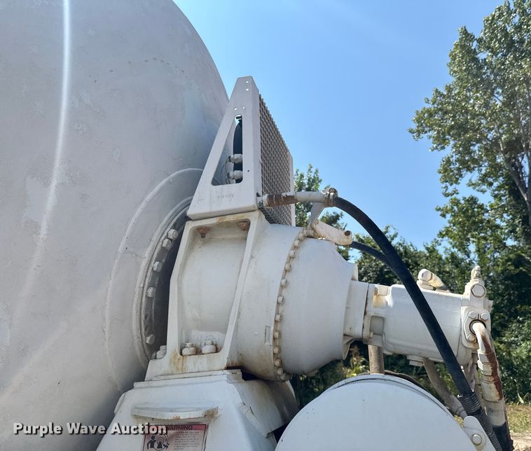 image for item DK0001 2005 Kenworth W900 ready mix truck