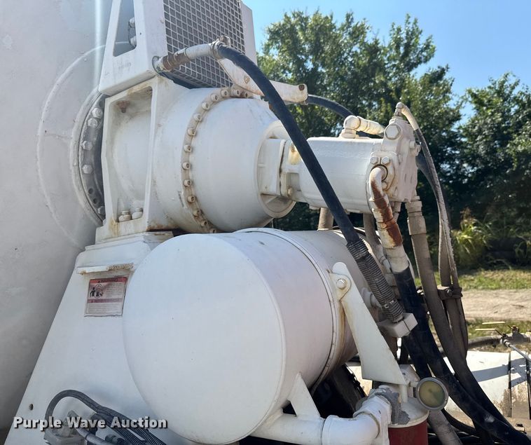 image for item DK0001 2005 Kenworth W900 ready mix truck