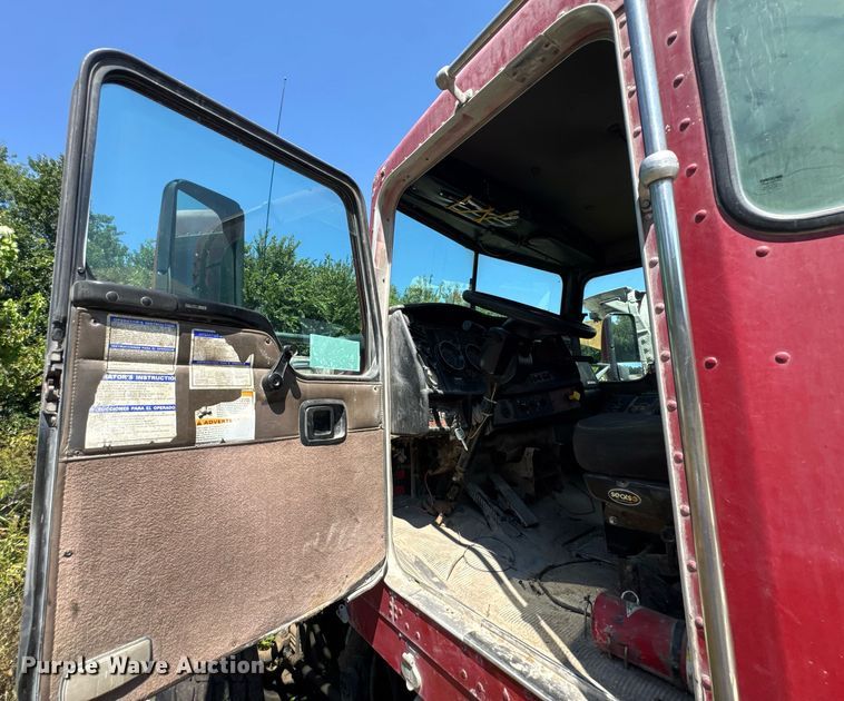 image for item DK0001 2005 Kenworth W900 ready mix truck