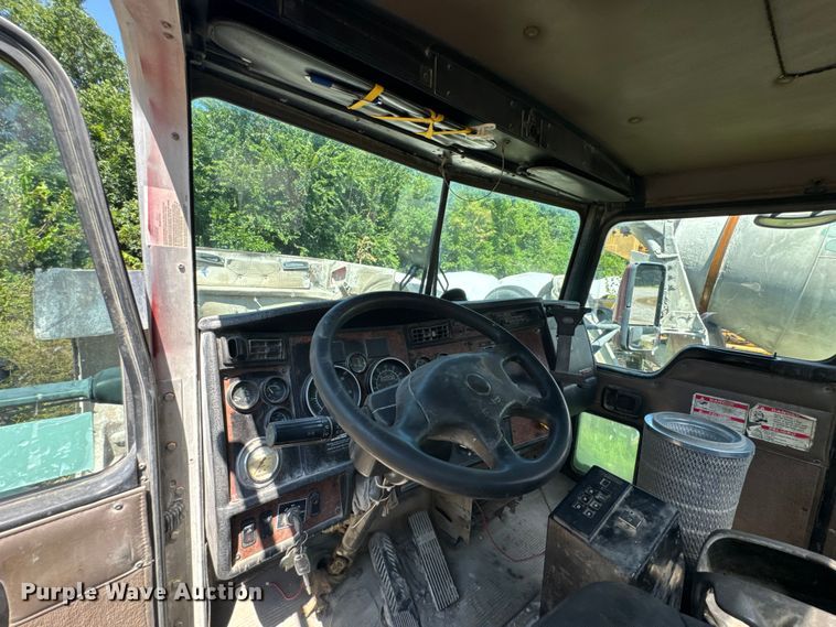 image for item DK0001 2005 Kenworth W900 ready mix truck