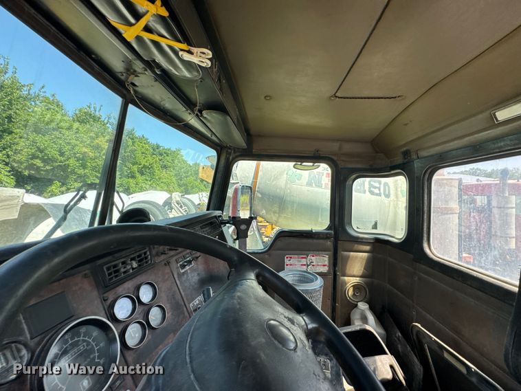 image for item DK0001 2005 Kenworth W900 ready mix truck