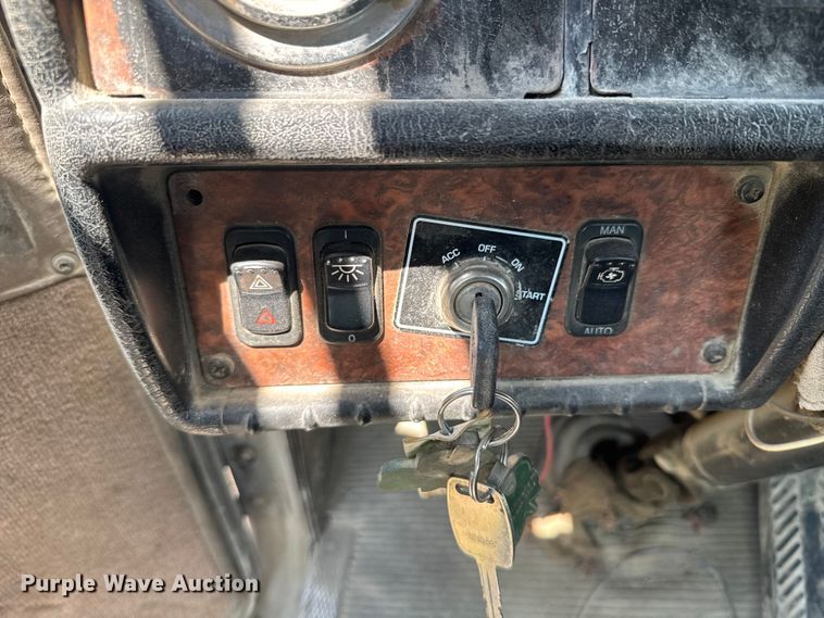 image for item DK0001 2005 Kenworth W900 ready mix truck