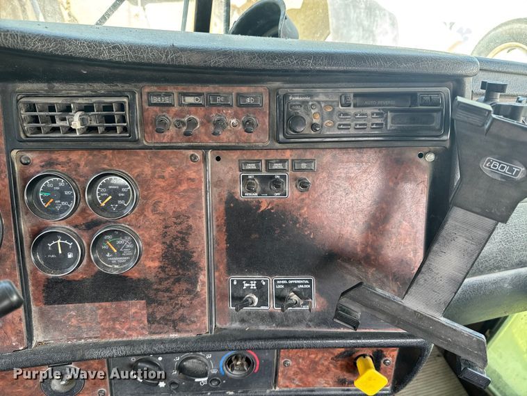 image for item DK0001 2005 Kenworth W900 ready mix truck