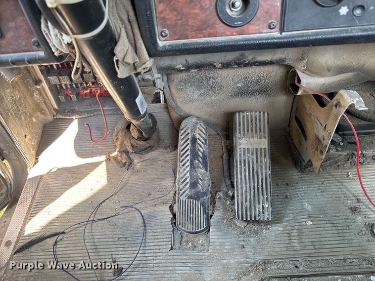 image for item DK0001 2005 Kenworth W900 ready mix truck