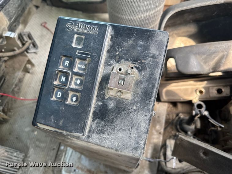 image for item DK0001 2005 Kenworth W900 ready mix truck