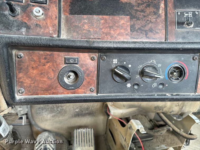 image for item DK0001 2005 Kenworth W900 ready mix truck