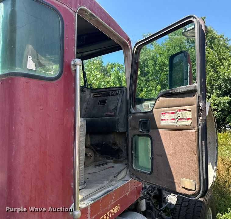 image for item DK0001 2005 Kenworth W900 ready mix truck