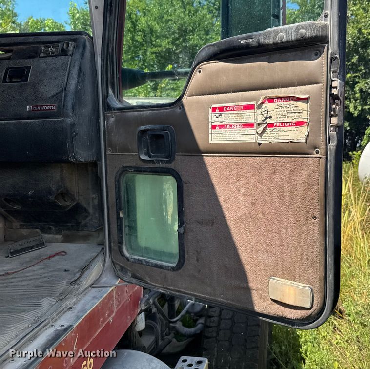 image for item DK0001 2005 Kenworth W900 ready mix truck