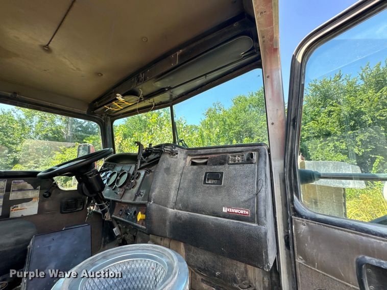 image for item DK0001 2005 Kenworth W900 ready mix truck