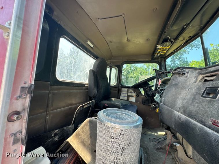 image for item DK0001 2005 Kenworth W900 ready mix truck