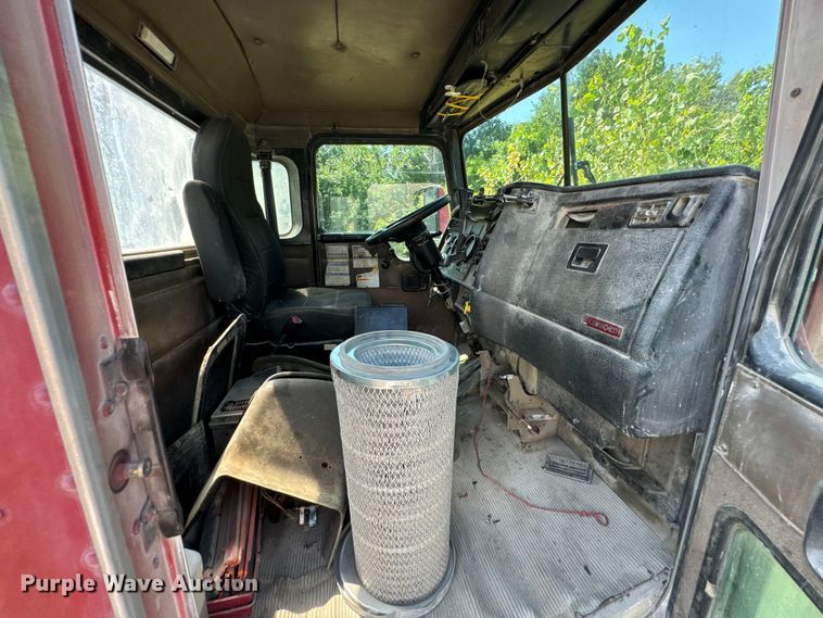 image for item DK0001 2005 Kenworth W900 ready mix truck