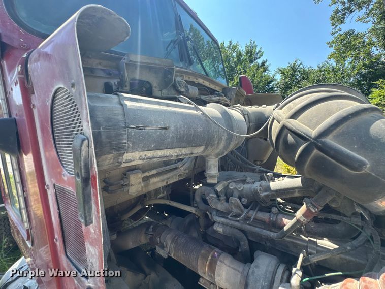 image for item DK0001 2005 Kenworth W900 ready mix truck