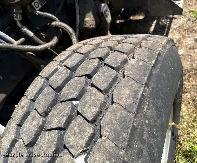 image for item DK0001 2005 Kenworth W900 ready mix truck