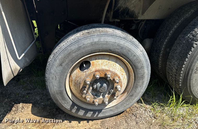 image for item DK0001 2005 Kenworth W900 ready mix truck