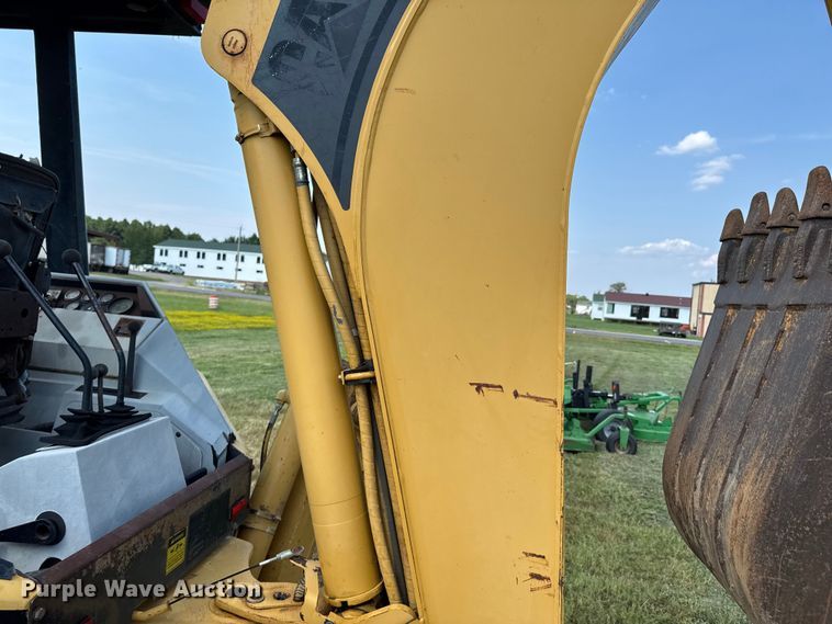 image for item DK0015 1994 Caterpillar 416B backhoe