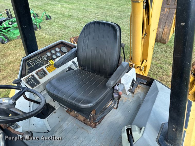image for item DK0015 1994 Caterpillar 416B backhoe