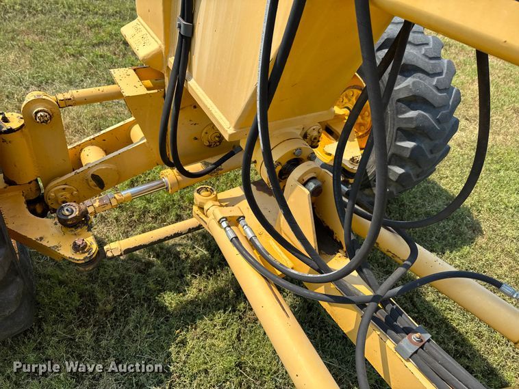 image for item DK0016 Volvo G80 motor grader