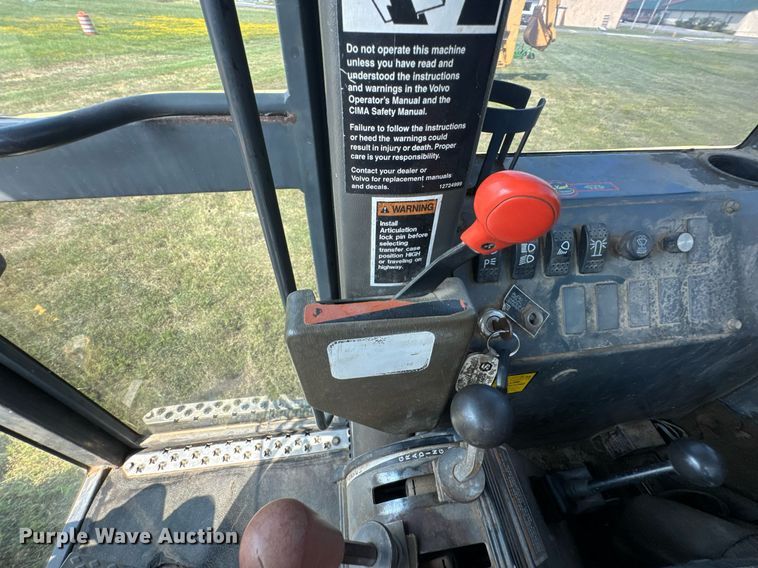 image for item DK0016 Volvo G80 motor grader