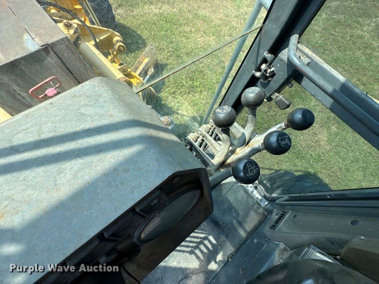 image for item DK0016 Volvo G80 motor grader