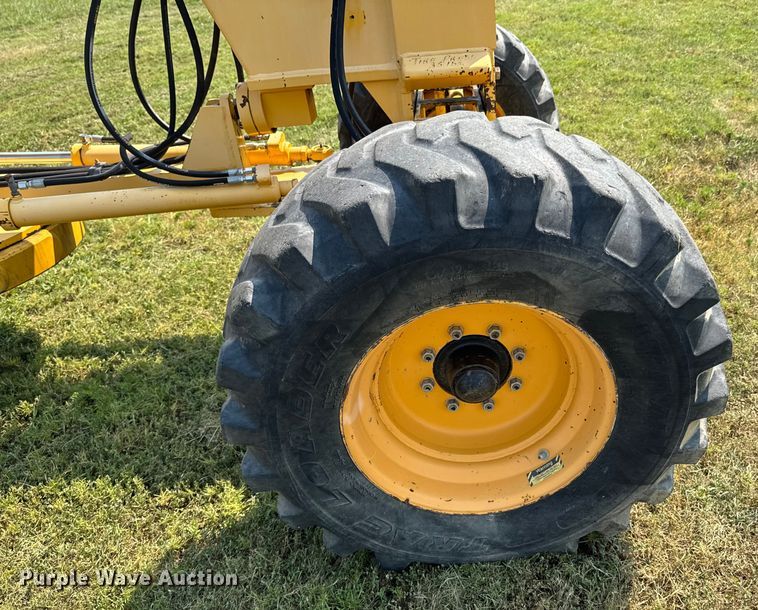 image for item DK0016 Volvo G80 motor grader