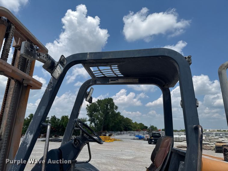 image for item DO0953 Case 588G forklift